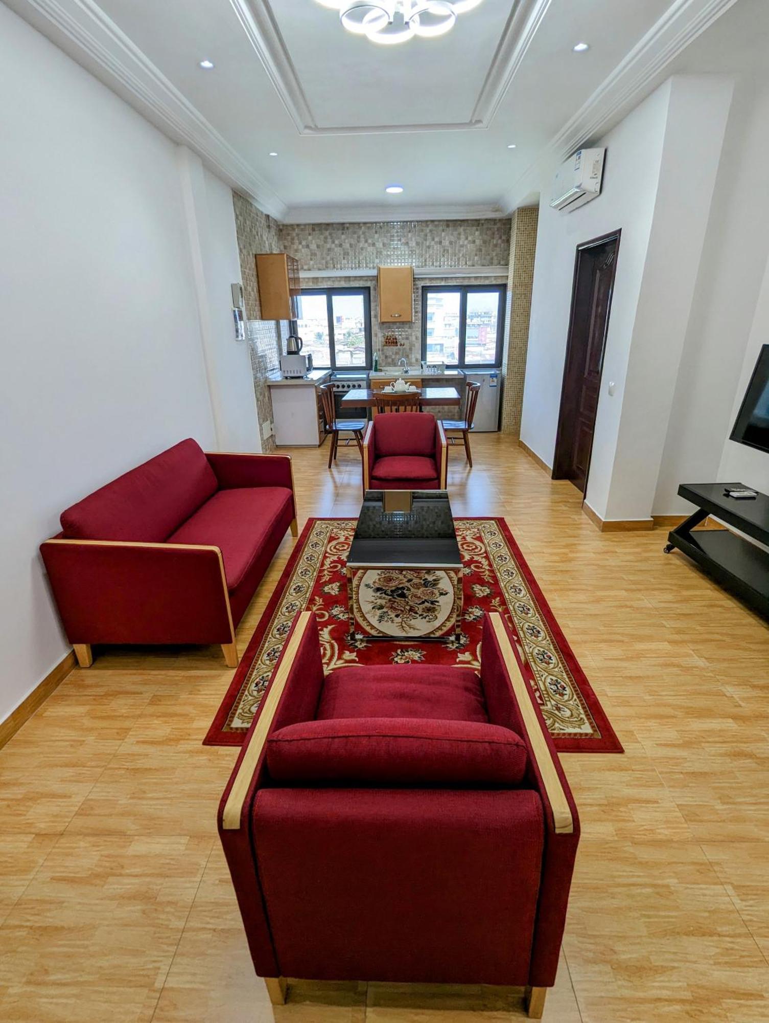 Les Ombrelles Appart'Hotel Котону Экстерьер фото